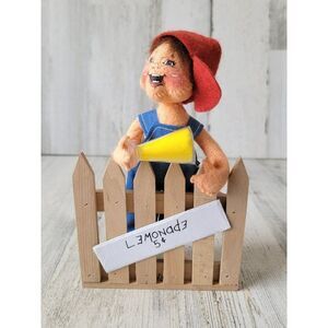 Annalee 2000 lemonade stand boy collectible plush home decor